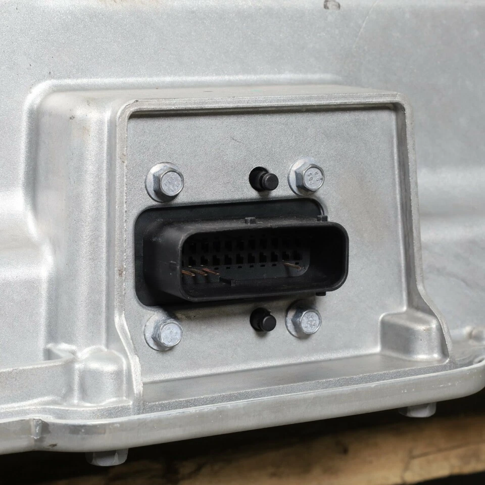 2013-2016 Volkswagen Jetta Hybrid Battery Pack 5C6915590C OEM Used - Image 2 of 4