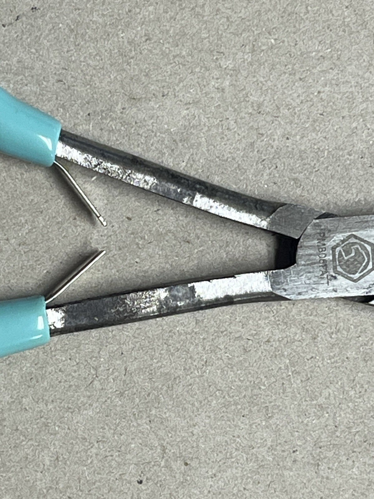 Matco PMB06PATT 6” teal duckbill pliers