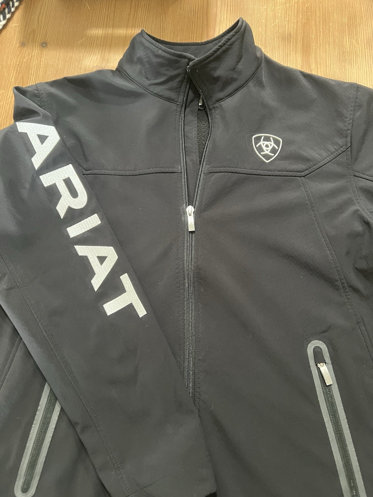 Ariat Soft Shell Wind Rain Resistant Medium Men’s… - image 1