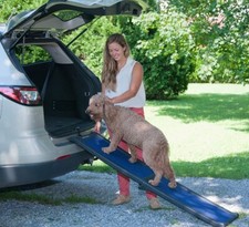Pet Gear Full Length Ramp Patented Compact Easy-Fold Design Lightweight/Portable