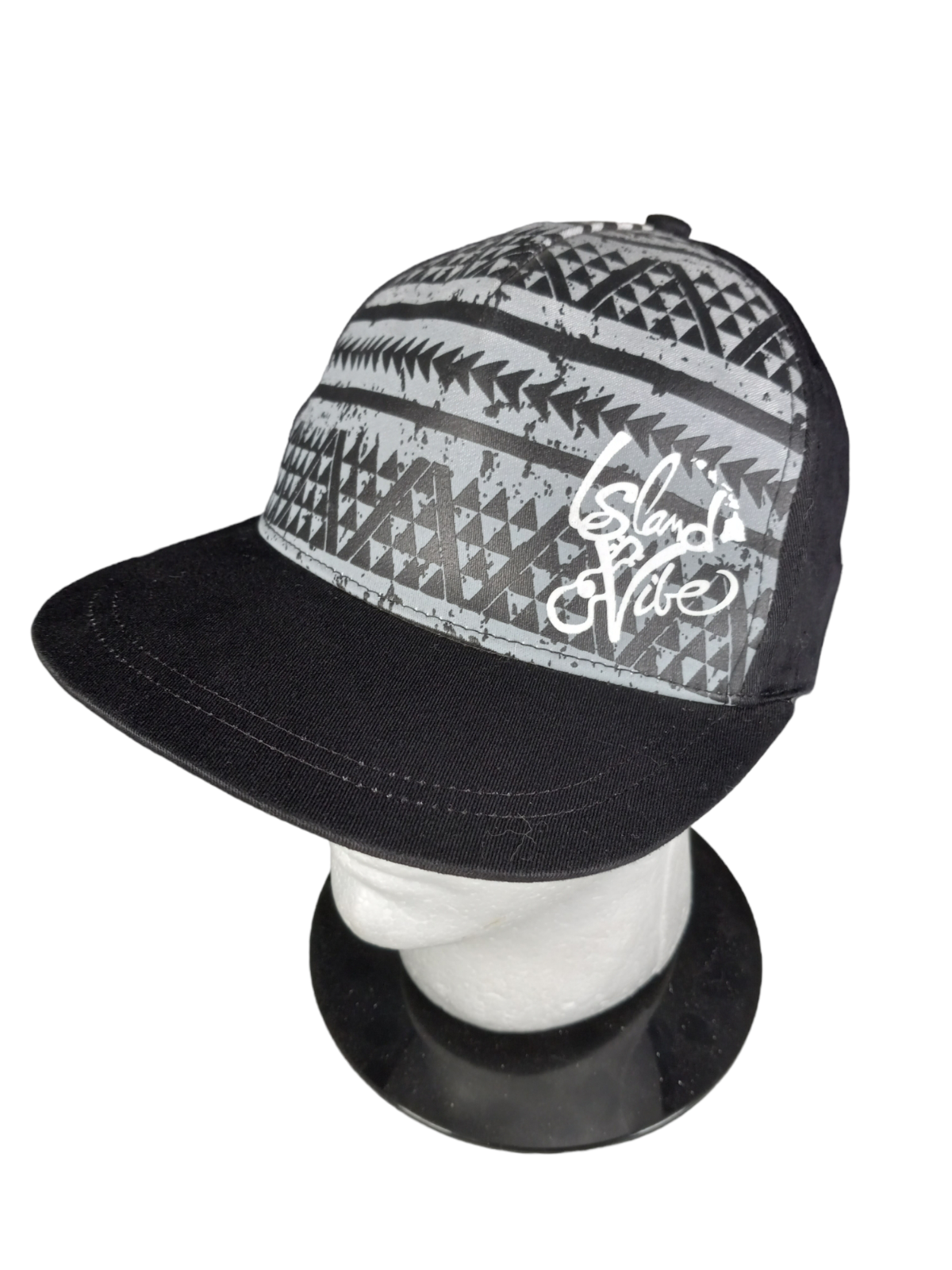 Island Vibe Fitted Small Medium Baseball Cap in Black and Gray