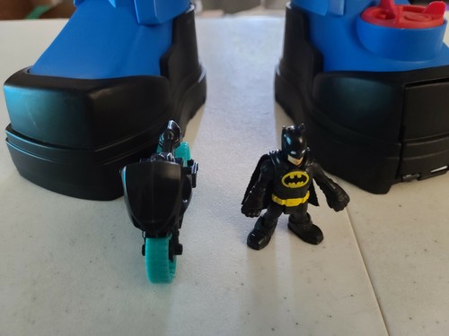 Fisher-Price Imaginext DC Super Friends Batbot Xtreme Batman (No Projectiles) - Picture 2 of 6