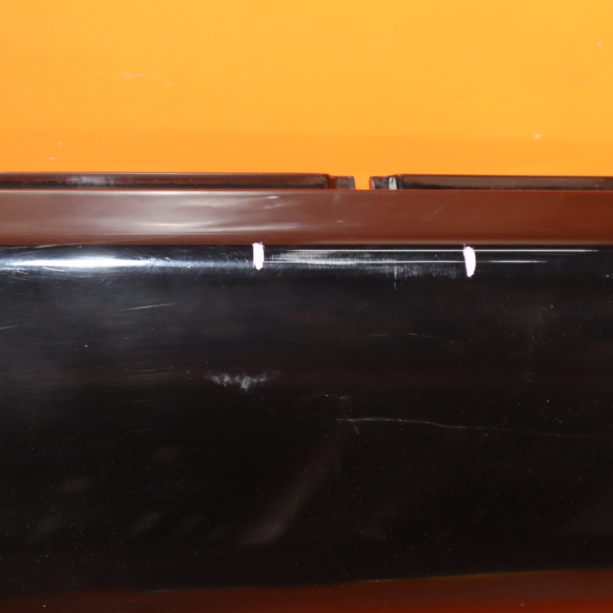 Aston Martin DB9 2005-2012 Right Rocker molding