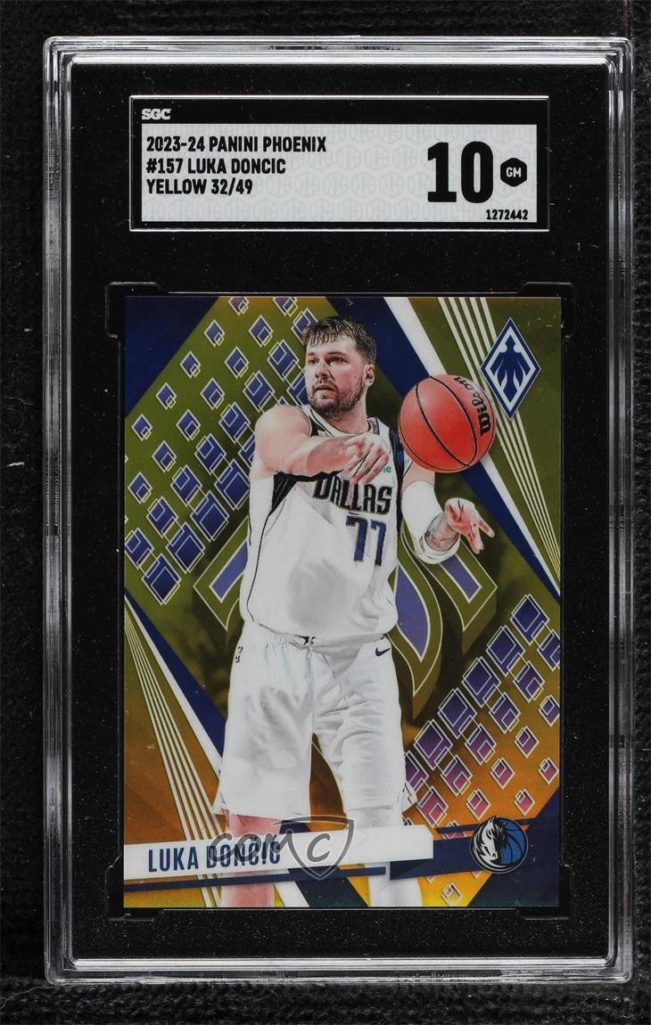 2023-24 Panini Phoenix Yellow 32/49 Luka Doncic Luka Dončić #157 SGC 10 GEM 4vc