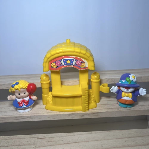 Vintage Fisher Price Little People Carnival Bundle Ticket Stand, Clown, Balloon