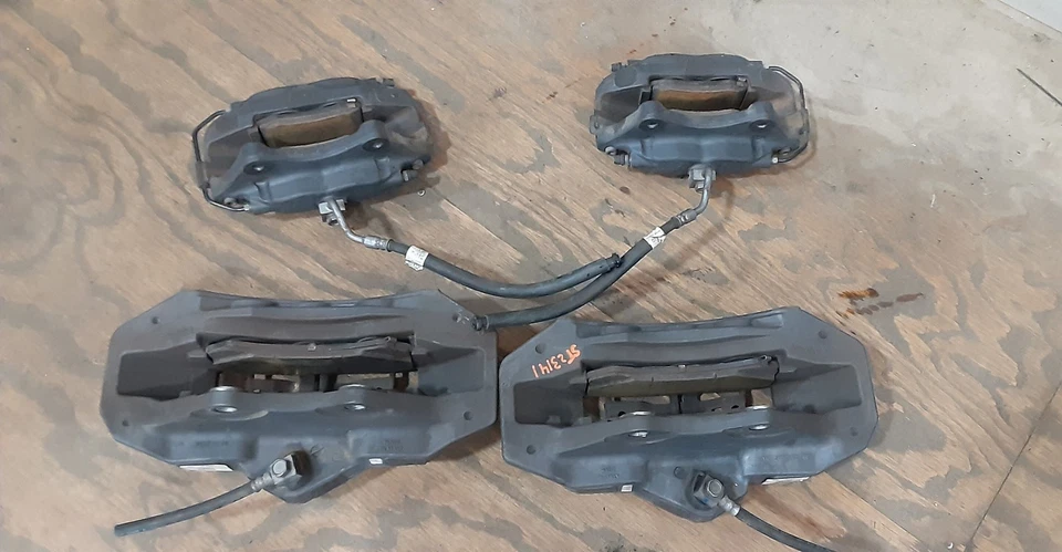 Dodge Charger Scat Pack 2021-2023 Juego de 4 pinzas de freno Brembo delanteras y traseras OEM Foto 4 de 4