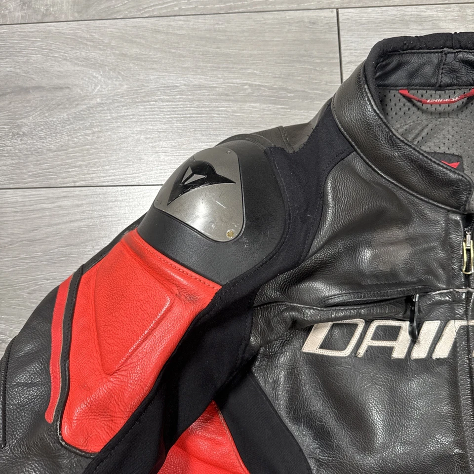 Dainese Racing Men’s Black Leather Motorcycle Jacket Size EU 56 UK 46 XL - Image 2 of 4