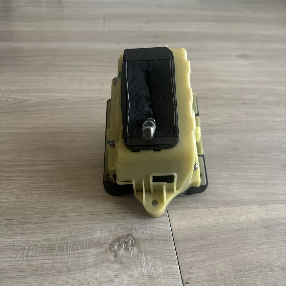 08-14 Mercedes W204 C350 C300 C250 Selector de cambios de piso 2042673724 OEM Foto 2 de 4