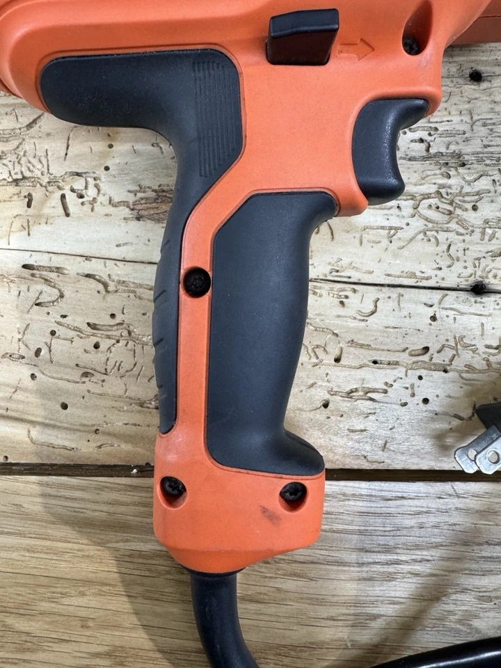 Black And Decker Corded Drill Model Dr260 3/8" (10mm) Good Condition. NO BOX - Image 2 of 4