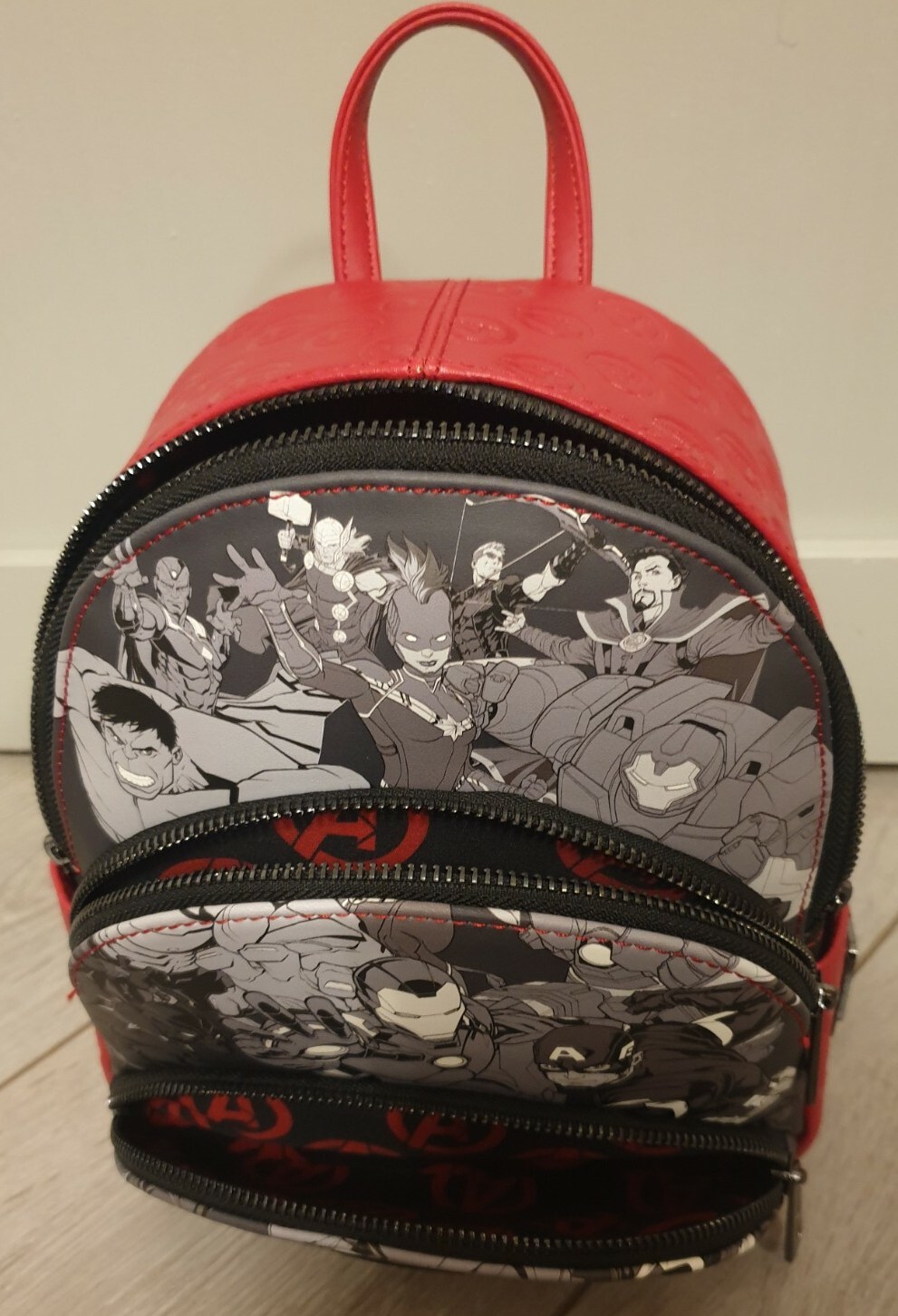 Avengers Loungefly Backpack Disneyland Paris image 6