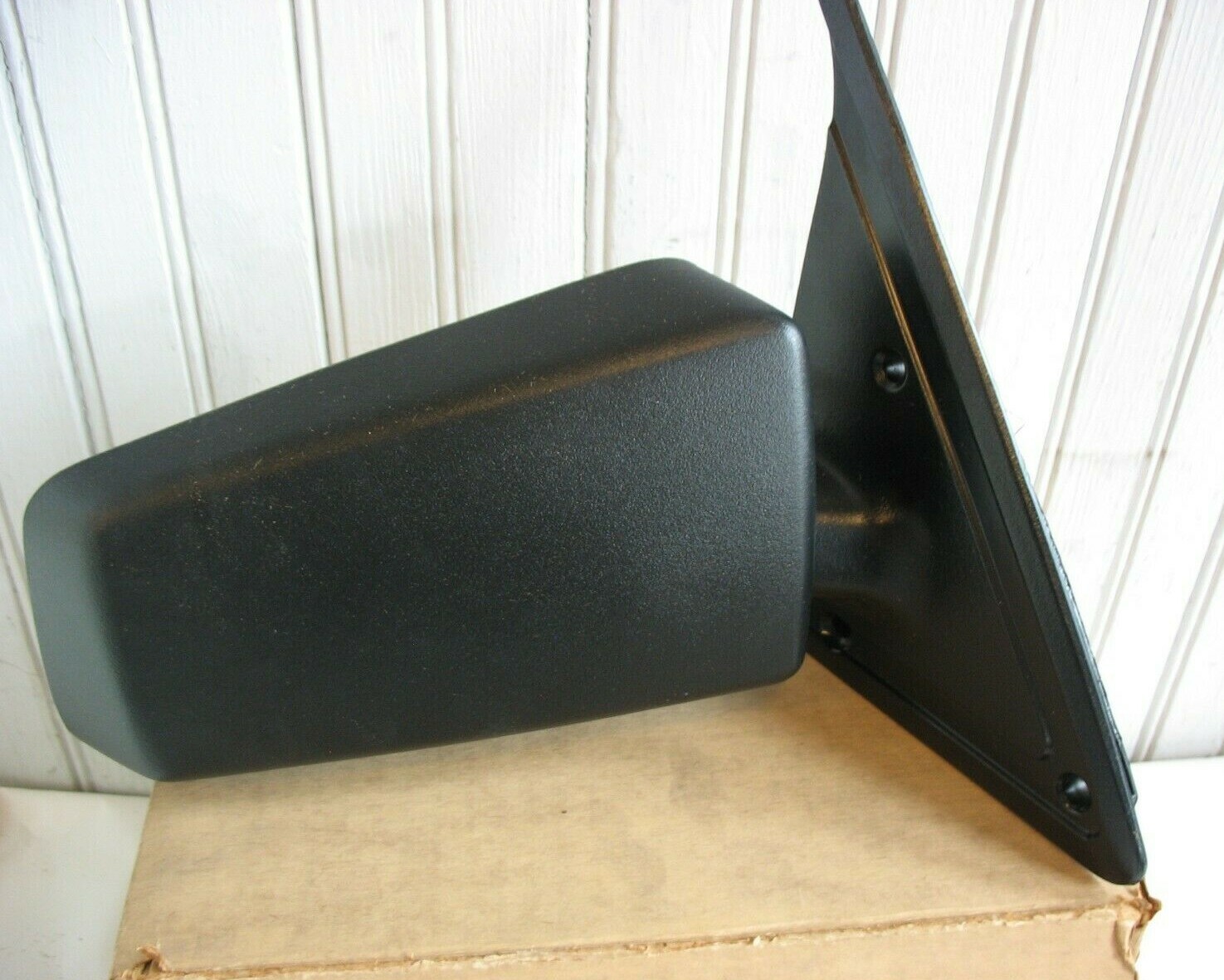 NEW GENUINE GM #15592884 Chevrolet GMC Passenger Side R View 