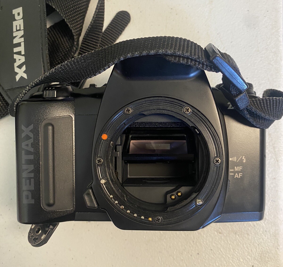 Pentax AF ZX-10 QD Film SLR Camera Body Color Black ZX10 For Parts