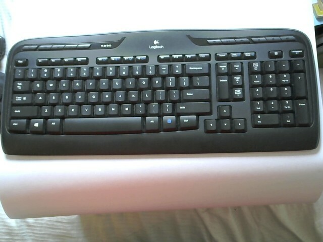 Logitech K330 Wireless Keyboard Only (Missing USB Transmitter) Model # Y-R0009 