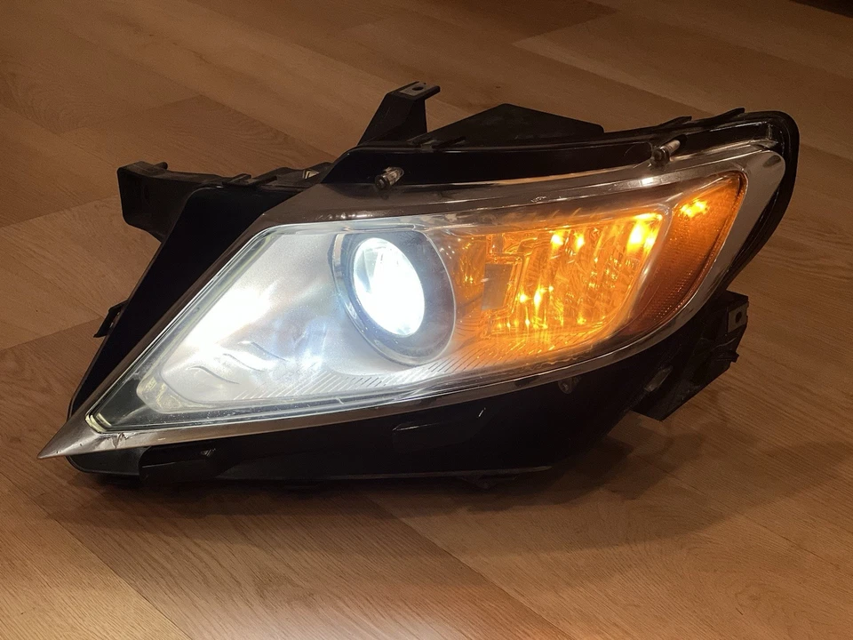 Faro AFS adaptable de xenón para conductor izquierdo Lincoln MKX 2011-2015 OEM Foto 2 de 4
