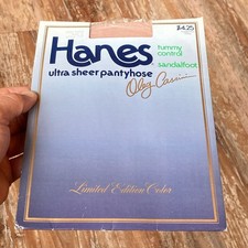 Vtg 80s Hanes Pantyhose Oleg Cassini Sheer 710 PINK SAND Size C 1983 Sandalfoot