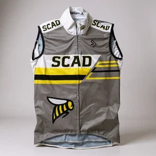 Jakroo Cycling Vapor Wind Vest Gray Men's Medium SCAD Bee Graphic