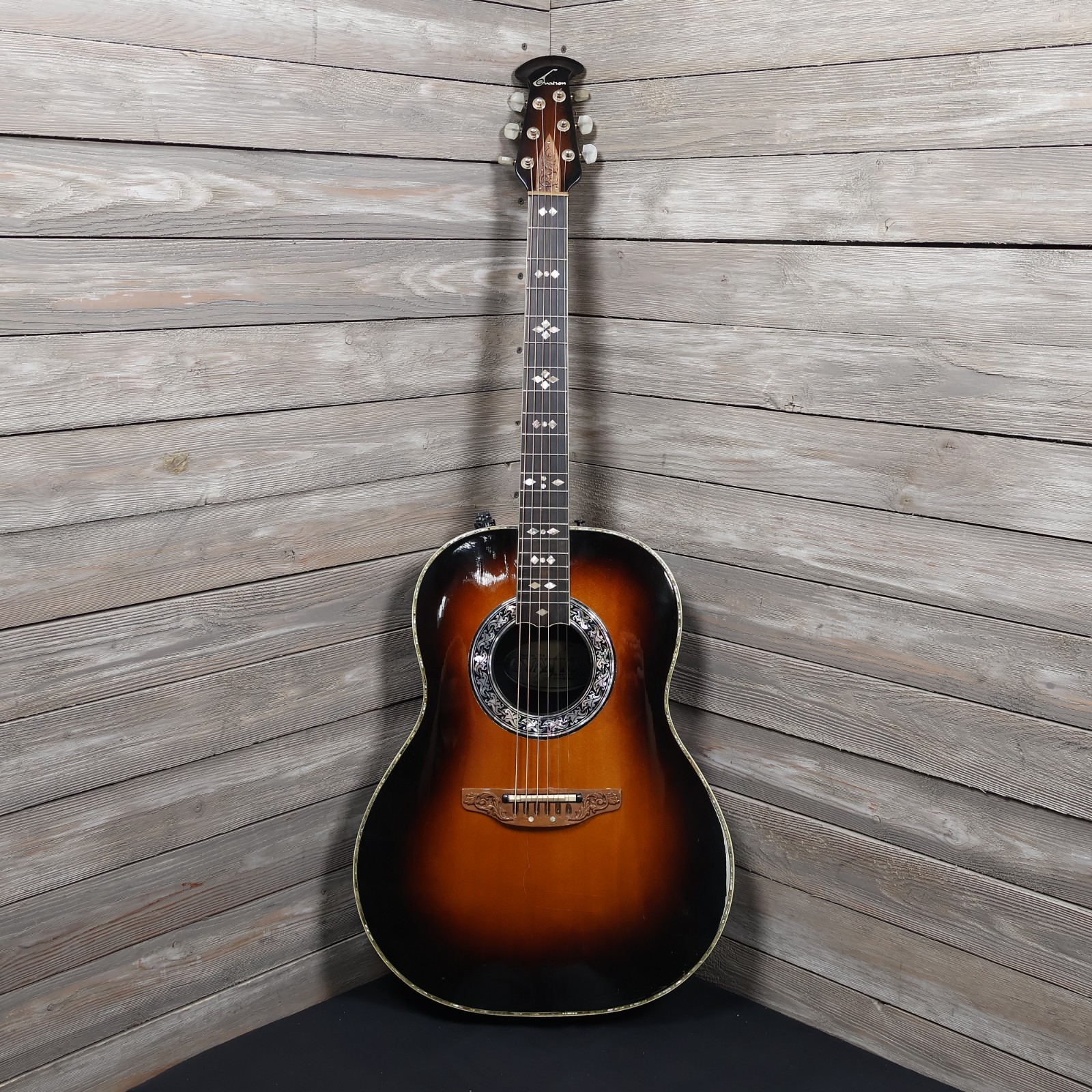Ovation 1619 Custom Legend Acoustic Electric Guitar 1981 w / Hard Case