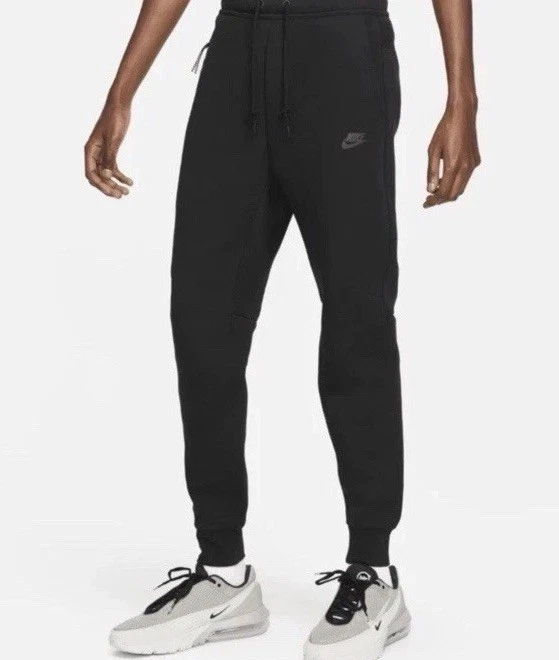 Nike Men’s Tech Fleece Joggers Pants Black FB8002-010 Size L
Opens in a new window or tab
