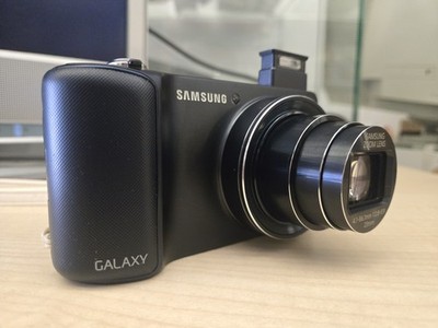 Ultra Rare Samsung 21x Zoom Compact Camera Wifi Android New Condition
