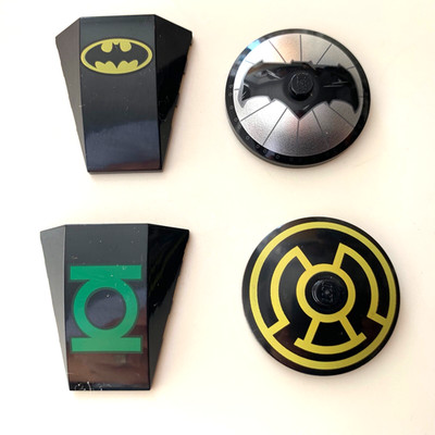 4 LEGO NEU ORIGINAL TEILE BATMAN SINESTRO GRÜNE LATERNE 76025 SCHILD LOGO SCHILD