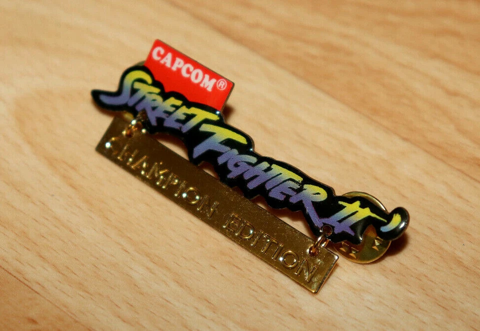 1993 Street Fighter II 2 Champion Edition Vintage Promo Pin Capcom Sega Genesis - Image 4 of 4
