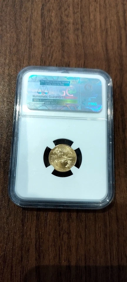 Pièce or American Gold Eagle 5 dollars 1/10 oz 2012 NGC MS70 First Releases - Photo 2/4