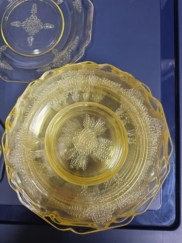 Set Of 12 Hazel Atlas Glass Co. ROXANA Yellow Dessert Plates