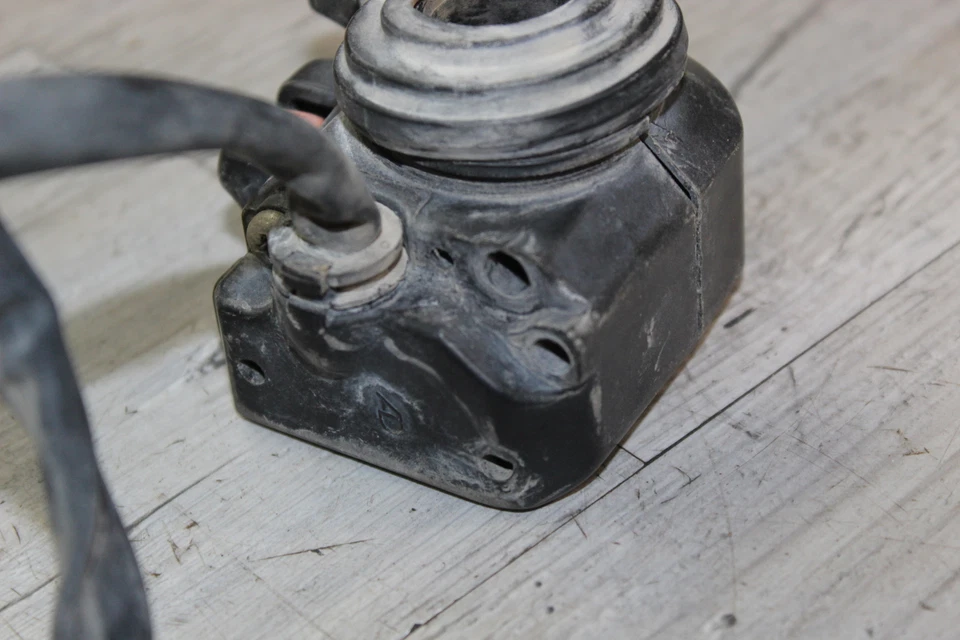 2011 Suzuki King Quad 400 Lta400f 4x4 Asi Left Handle Handlebar Control Switch - Image 4 of 4