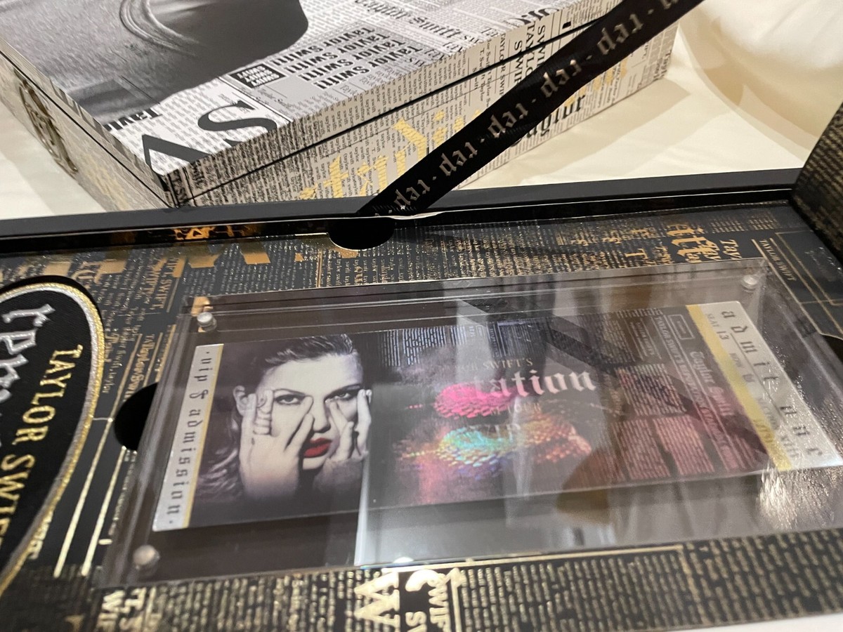 Taylor Swift Reputation Tour VIP Box COMPLETE SET, never Taylor Swift Reputation Tour VIP Box COMPLETE SET, never