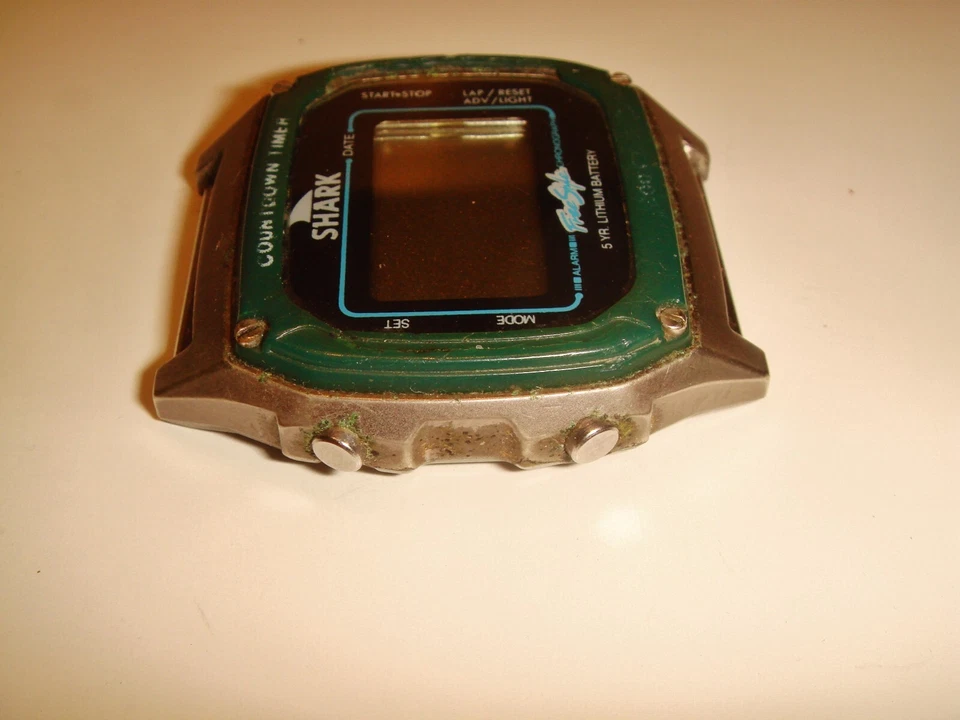 RELOJ DIGITAL DE ALTA RESISTENCIA SHARK DIVERS 300 FT VINTAGE Foto 3 de 4