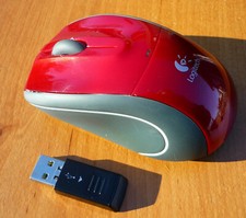 Logitech Red V320 Wireless Optical Wheel Mouse 1-of-1 Color Combo EXC CONDITION