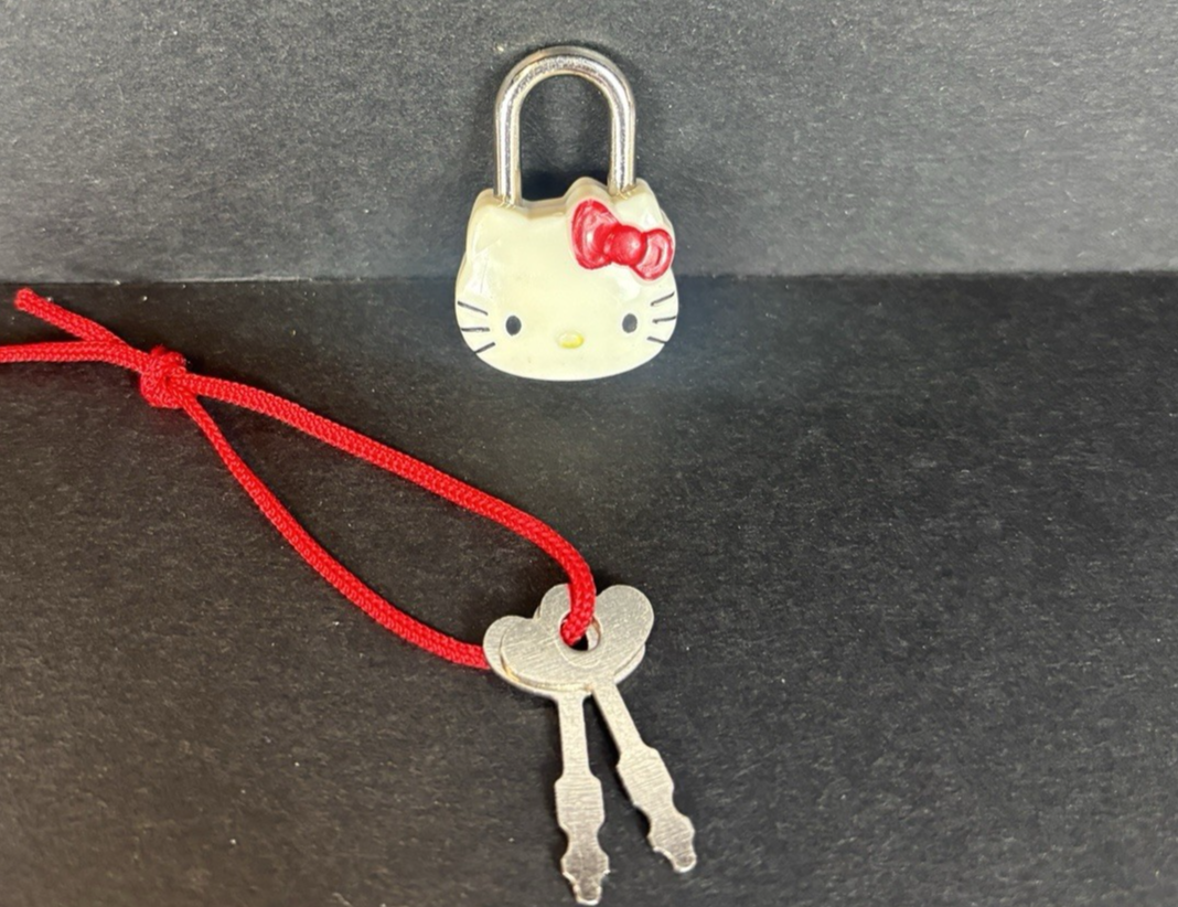 Hello Kitty Padlock and Keys Set | Vintage 90s | Sanrio Retro