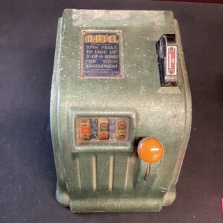 Vintage Marvel 1 Cent Trade Stimulator Line Up 3 Of A Kind For Your Amusement