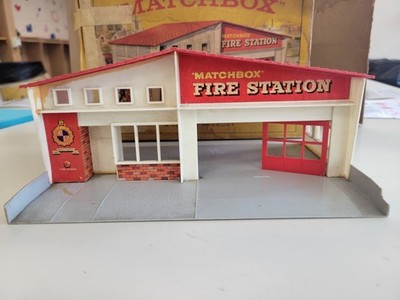 DIECAST LESNEY MATCHBOX FIRE STATION GIFT SET G-5 Original BOX VINTAGE