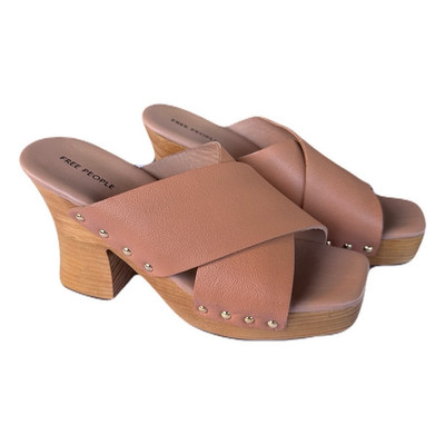 Free People Women s Pink Leather Studded Platform Block Heel Slide Sandals 6.5