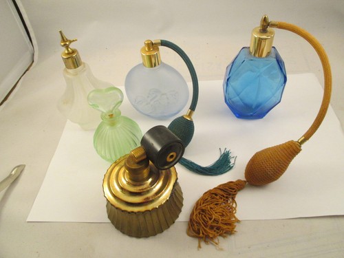 LOT of perfume bottles with Fringe puffer Puffs Air empty bottles