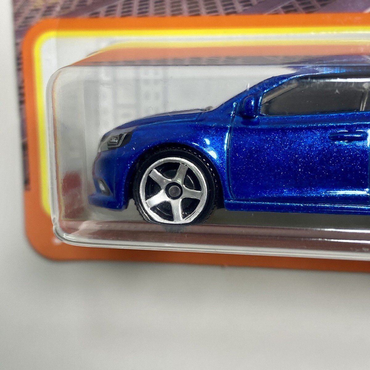 Matchbox 2016 Nissan Sentra 1:64 Scale Diecast 5 & 6-Spoke Wheel