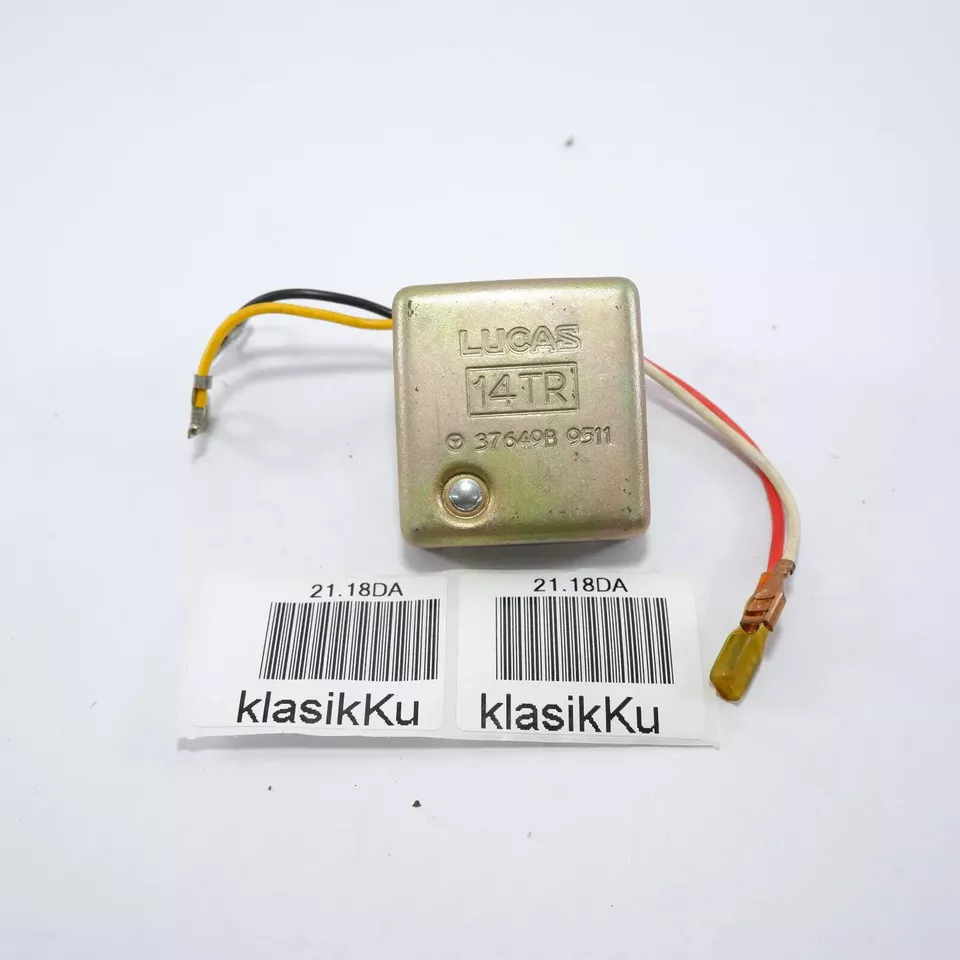 Se adapta a regulador de voltaje LUCAS 37649B TRIUMPH SPITFIRE TRIUMPH TR6 TRIUMPH TR7 Foto 2 de 4