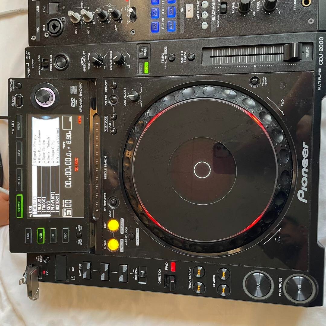 値下げ！Pioneer CDJ-2000 DJM-900NXS ミキサー Pioneer DJM-900NXS & CDJ2000NXS Package - Bandshop Hire