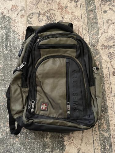 SwissTech Urban Trek 18" Travel Backpack USB Port Unisex Adult Green Laptop Bag