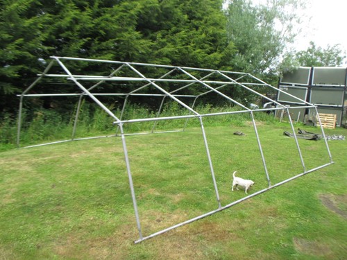 Large 24 x 18 Frame Tent Ex British Army -dry stored in good condition - Picture 5 of 17