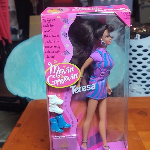 Mattel Movin' Groovin' Teresa Barbie Doll Vintage 11.5" Original Box Collector