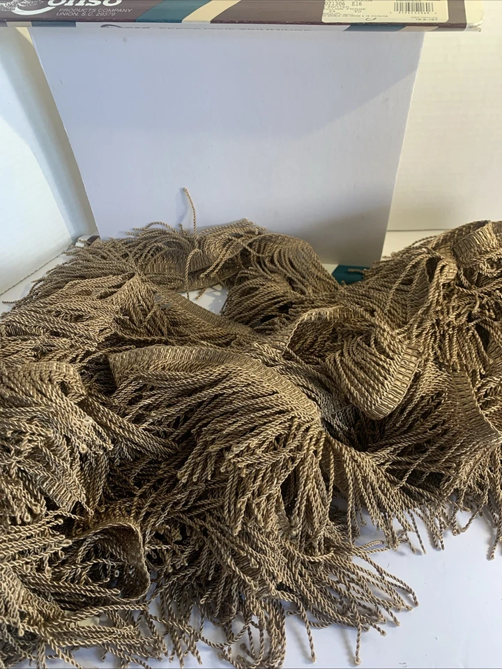 De colección Condominio Lingotes Flecos Color Dorado/Tostado E16 Retorcido 3” 21 Yardas Acetato Algodón Nuevo de Lote Antiguo Foto 2 de 4