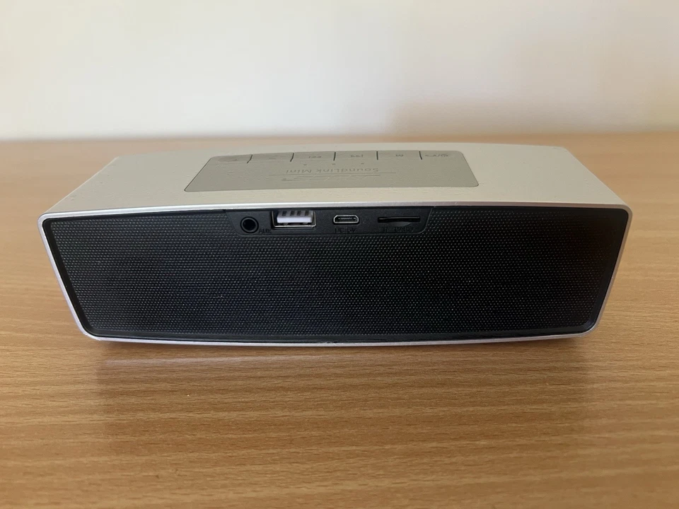 Authentic Bose SoundLink Mini Portable Bluetooth Speaker - Silver - Image 4 of 4