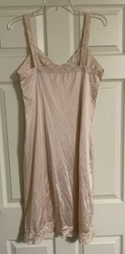 Vintage Olga 1325 Nylon Full Slip Lace Hem Champagne USA Made Size 40 F Sexy