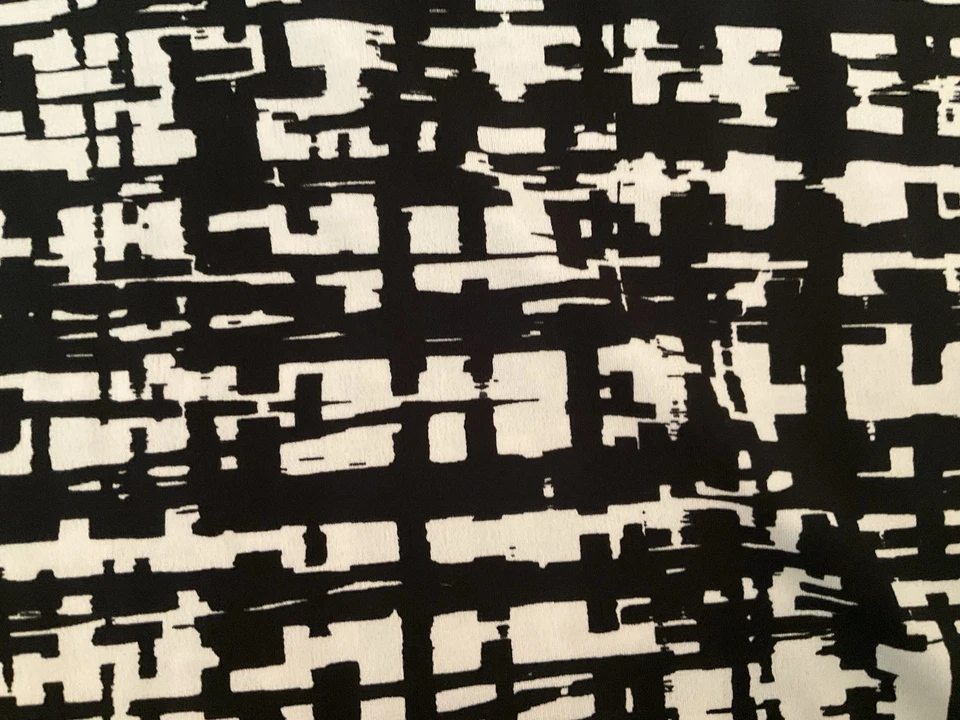 Impresionante Top Tahari Blanco y Negro Manga 3/4 Con Acento 3X   Foto 4 de 4