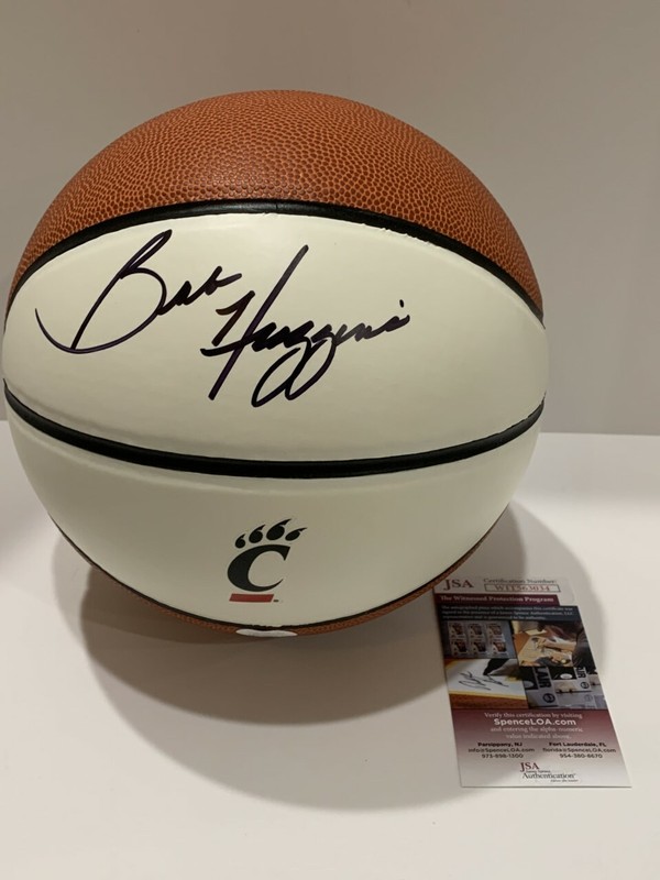 BOB HUGGINS SIGNED BASKETBALL CINCINNATI BEARCATS BOBBY PROOF JSA COA
