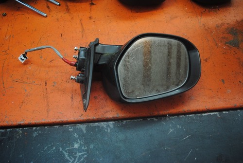 2010 Mitsubishi Outlander Driver Left Mirror power Quartz Brown w/ Turn Signal - Picture 2 of 6