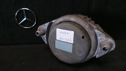 Y35-48 * Mercedes-Benz W204 C-Klasse Motorhalter Motorlager Original