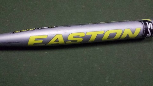 Batte Softball Easton Salvo Comp 100 Lent - 34/28, Composite, Léger End-load - Adulte